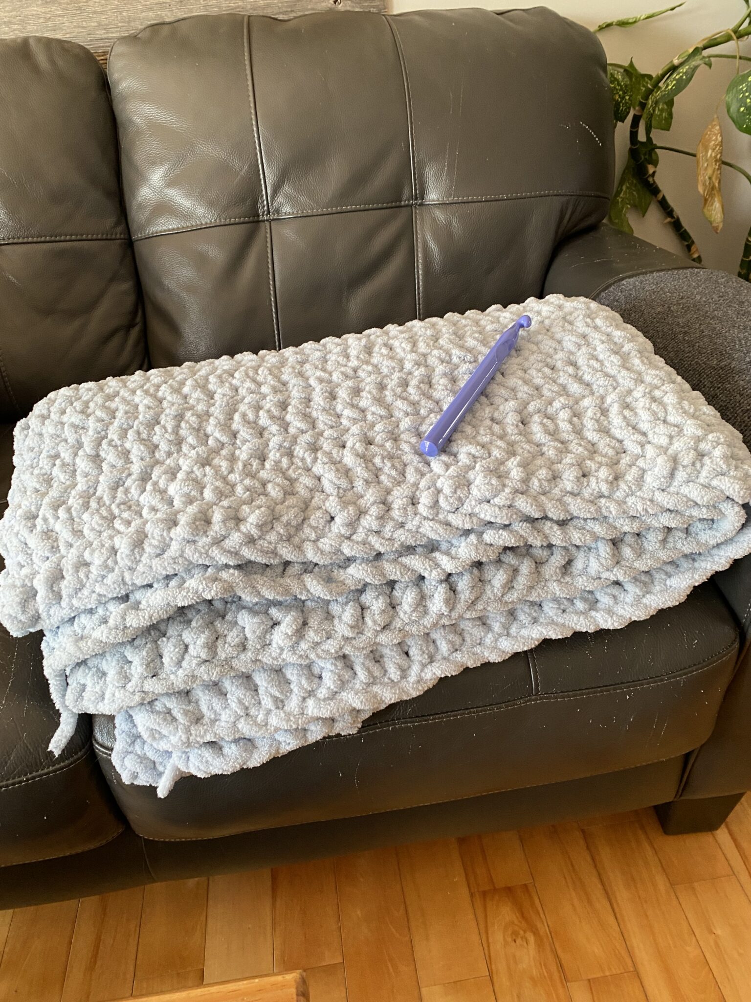 Image for Couverture (jeté) au crochet, NEUF