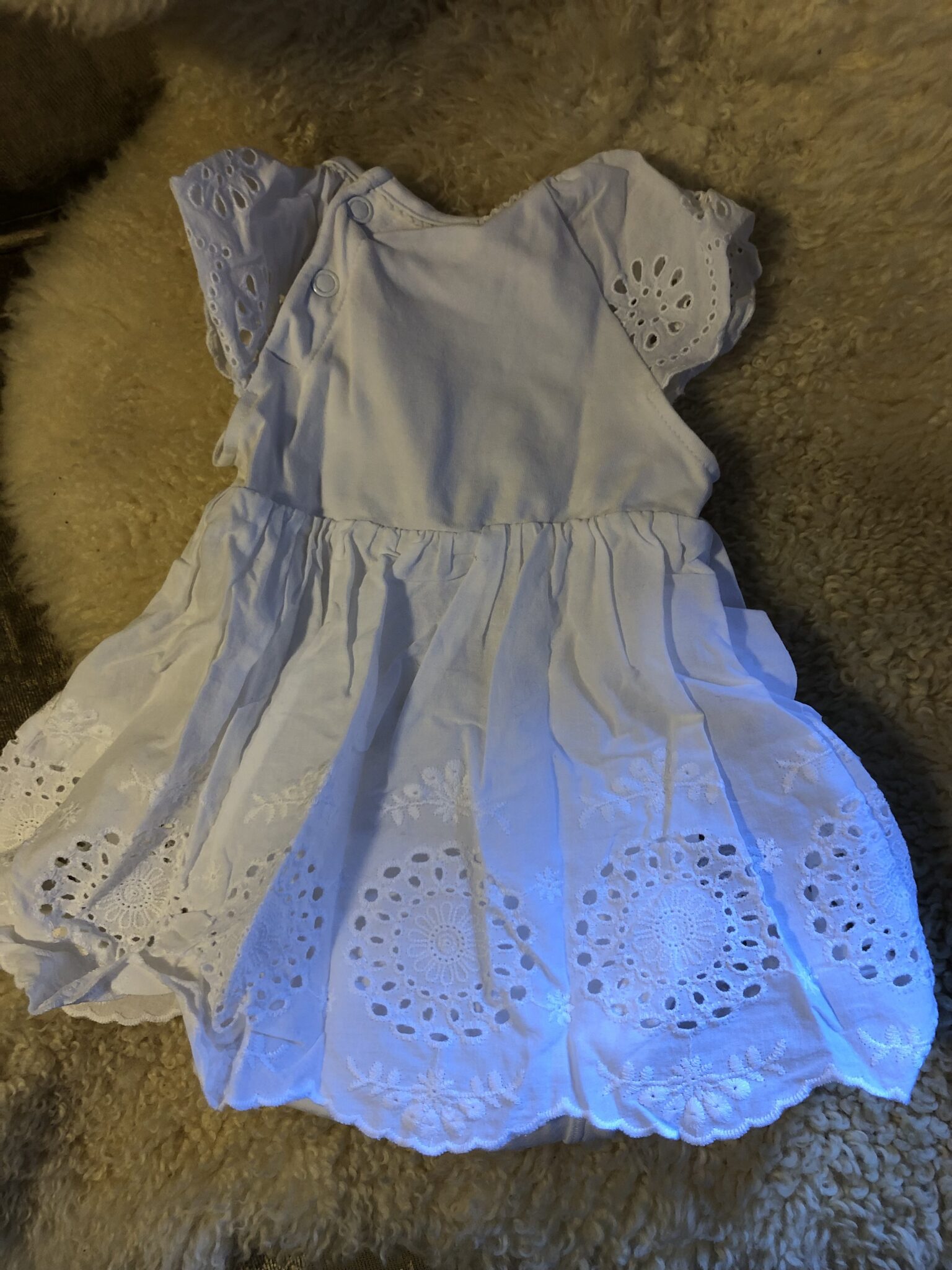 Image for Robe blanche bébé naissant fille