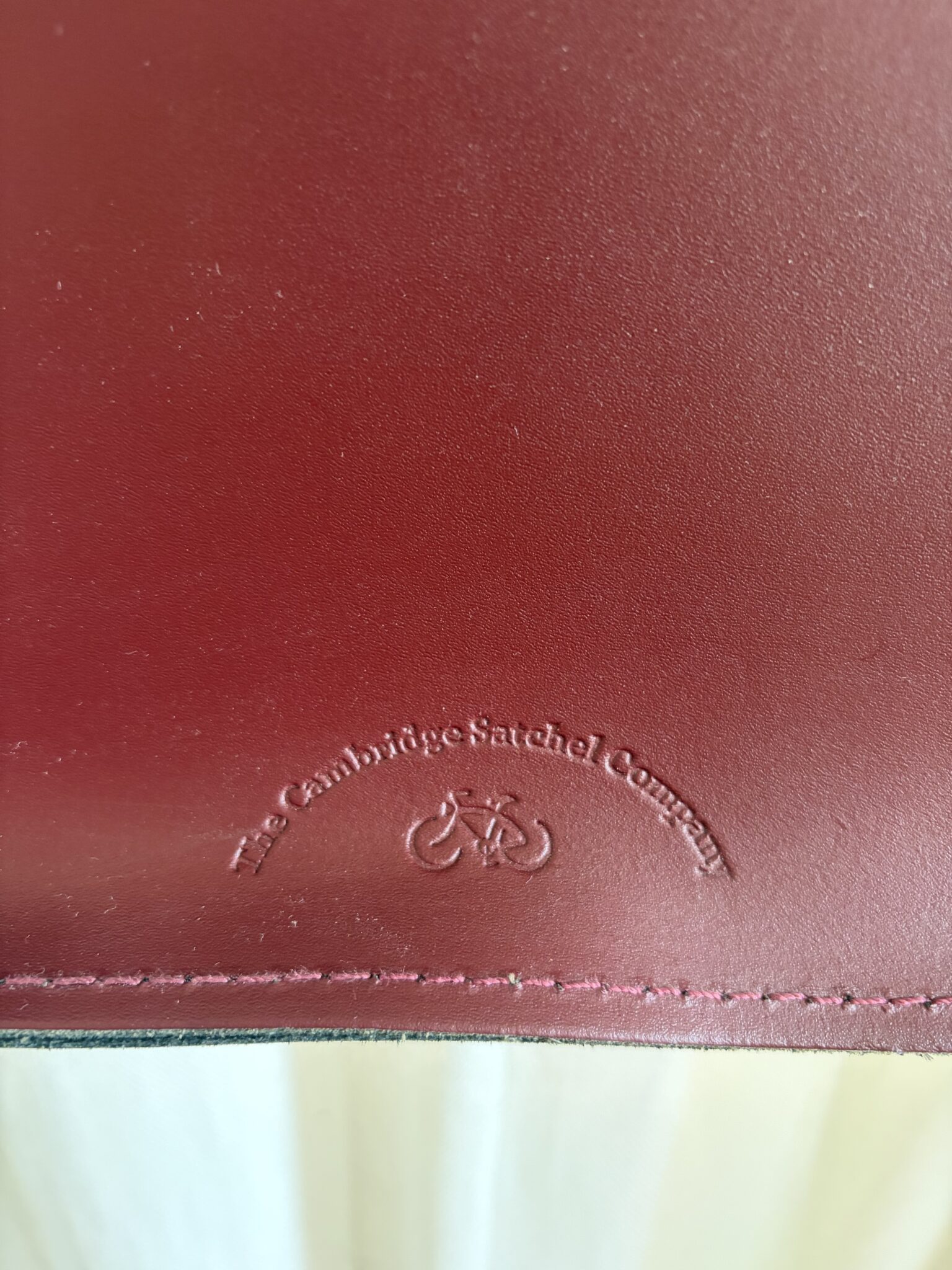 Image for Satchel bourgogne en cuir