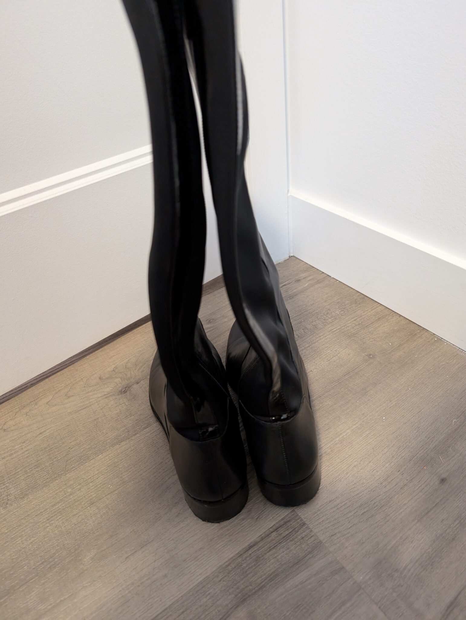 Image for Donald J Pliner/Bottes en cuir Sz 9