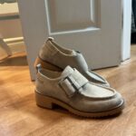 Featured thumbnail for Flâneur Clarks en suède