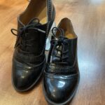 Thumbnail for Chaussures en cuir verni noires