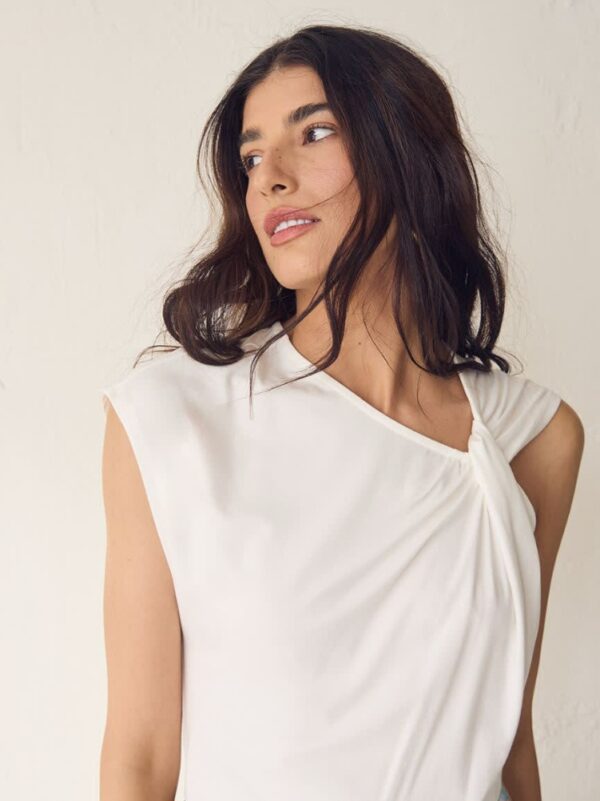 Featured image for RW & Co - Twisted strap top