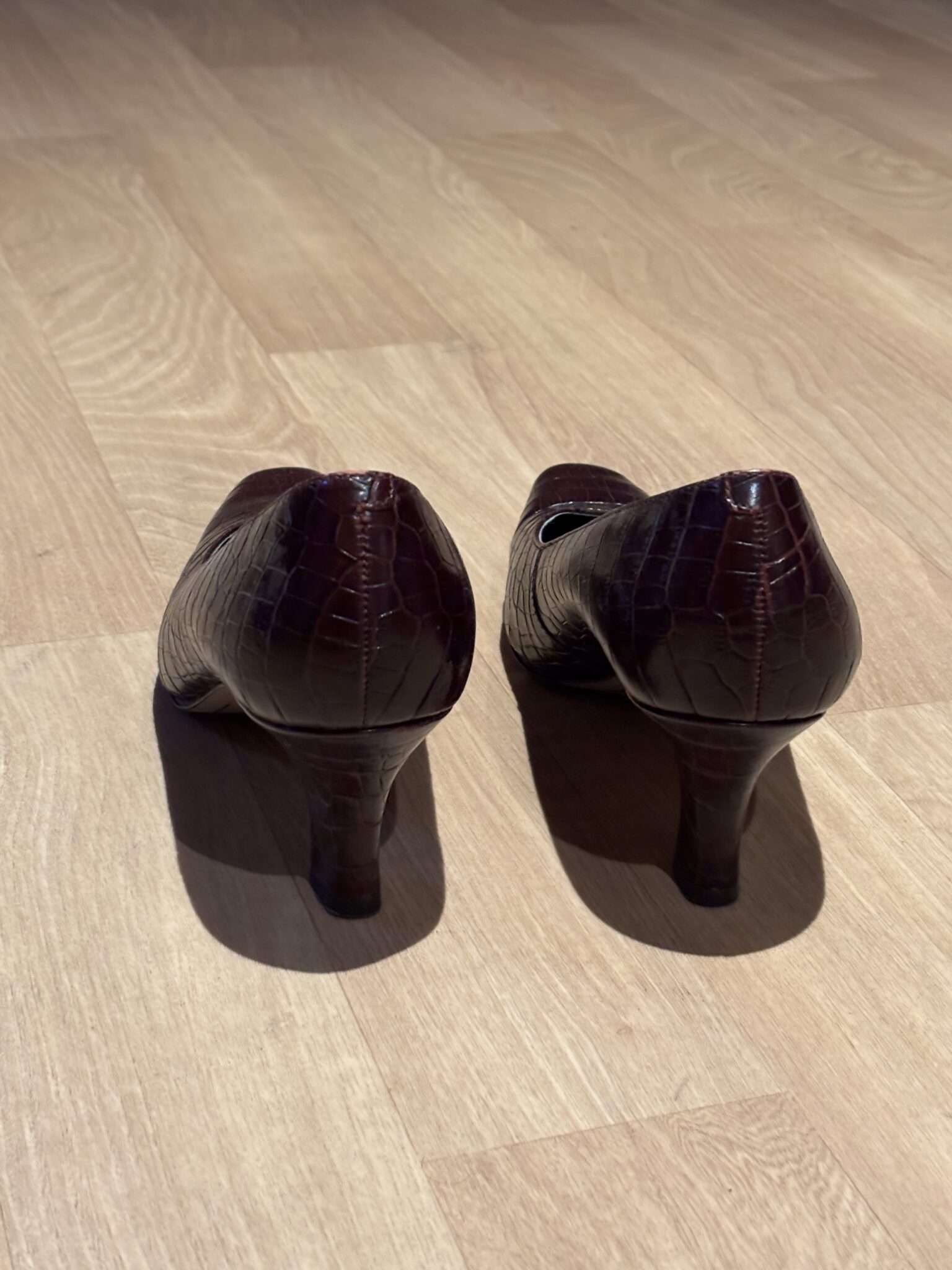 Image for Burgundy high heels