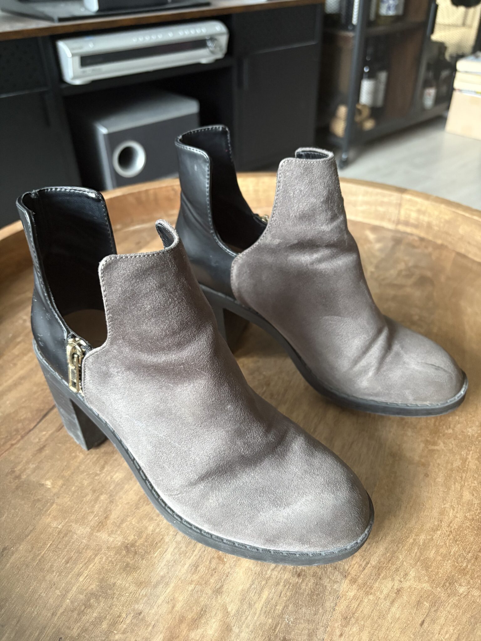 Image for Bottines en daim Zara
