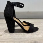 Featured thumbnail for Sandales à talon avec strass