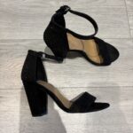 Thumbnail for Sandales à talon avec strass