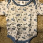 Featured thumbnail for Cache couche pyjama bébé naissant