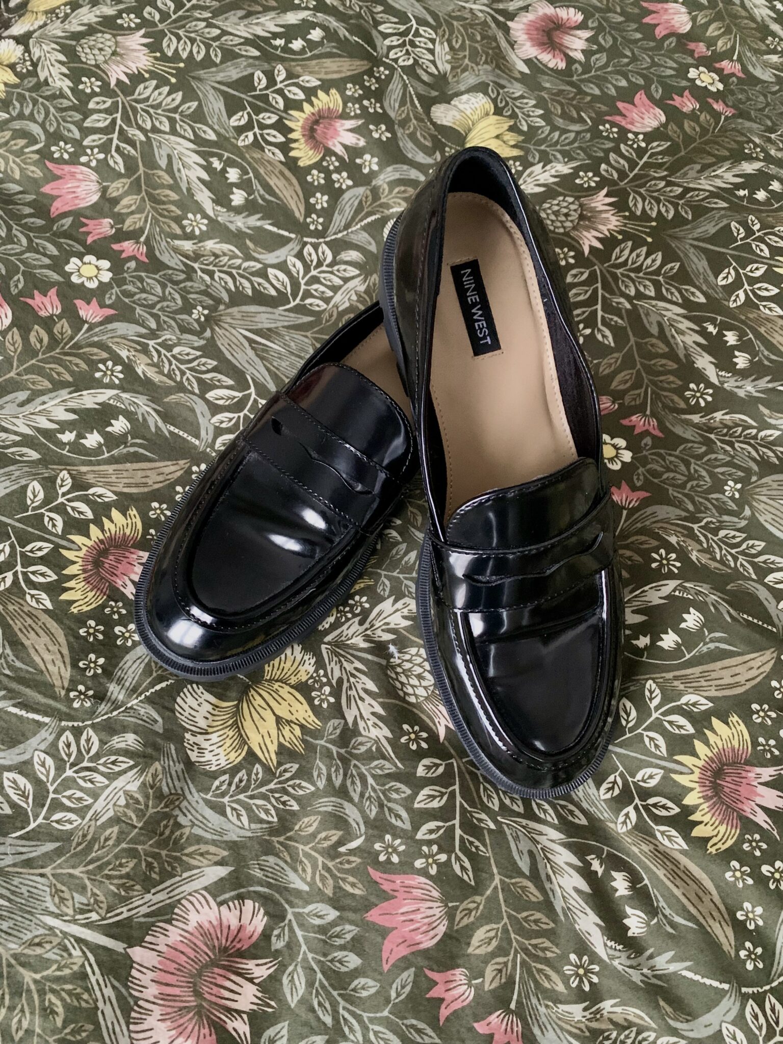 Image for Flâneurs en cuir verni