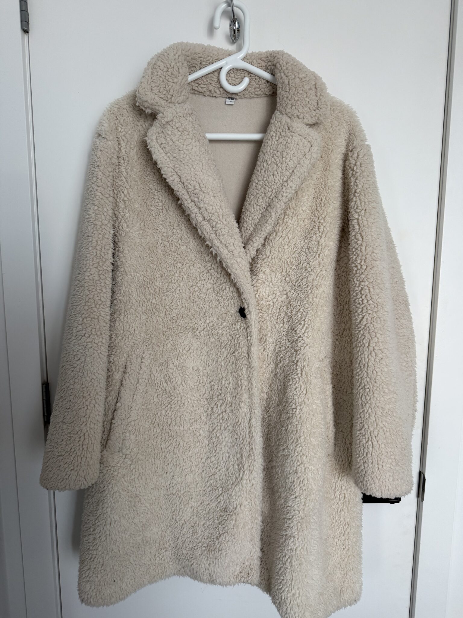 Featured image for Manteau en polaire blanc cassé  Uniqlo