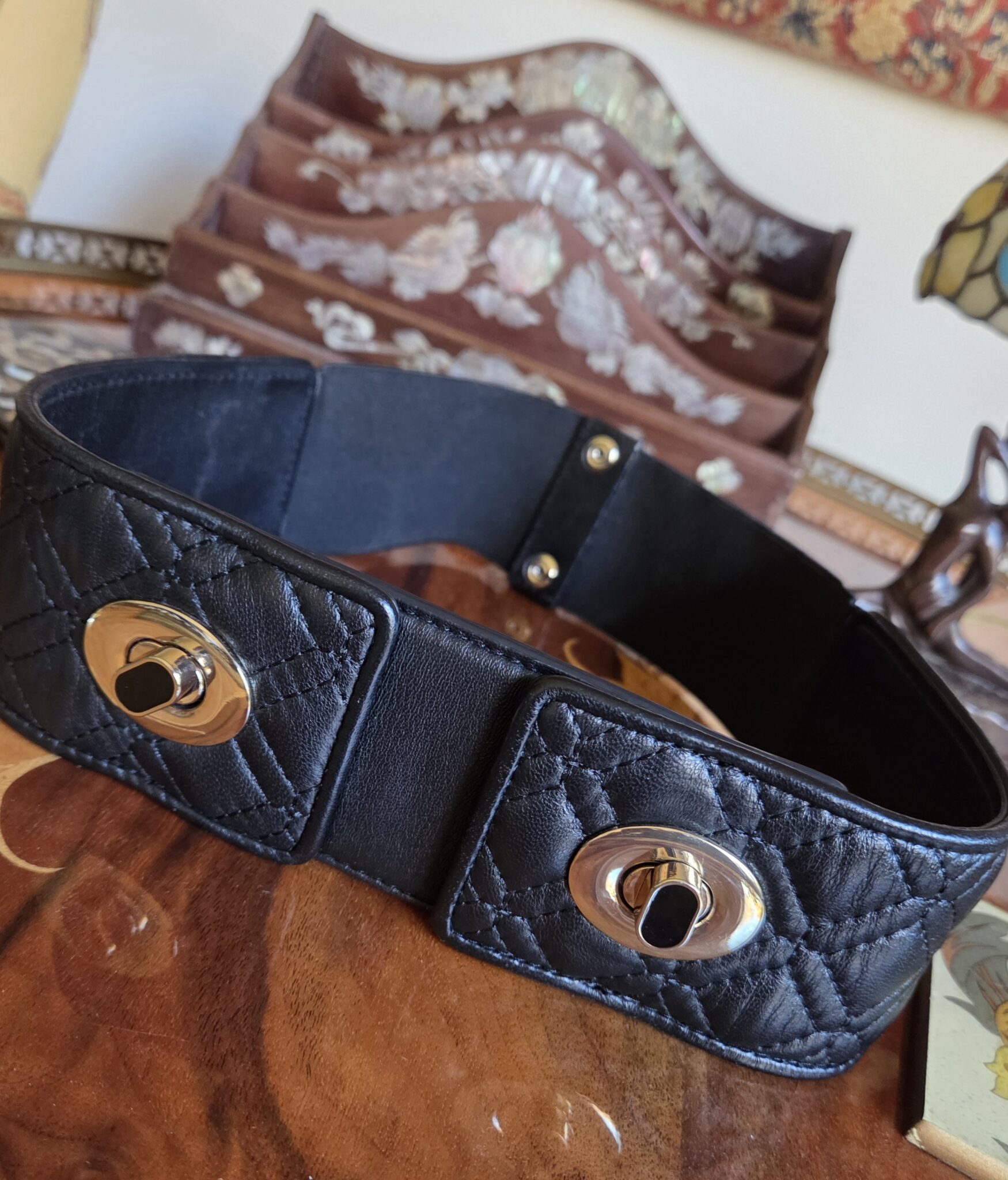 Featured image for Marciano-Ceinture en cuir noir matelassée