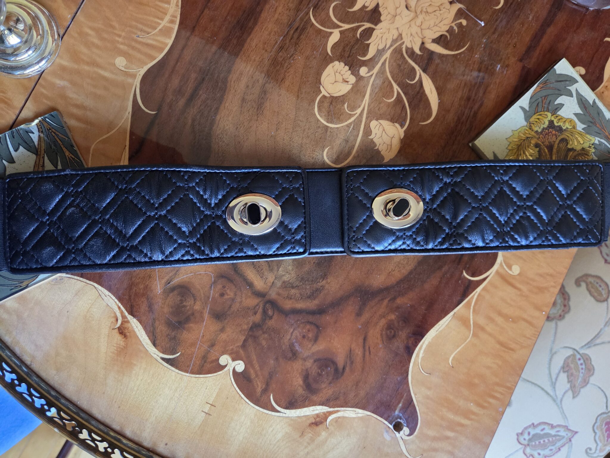 Image for Marciano-Ceinture en cuir noir matelassée