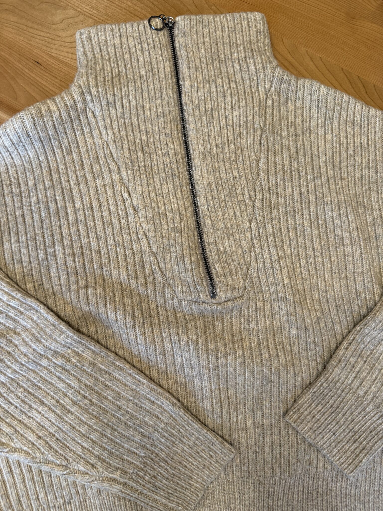 Image for Chandail beige demi zip