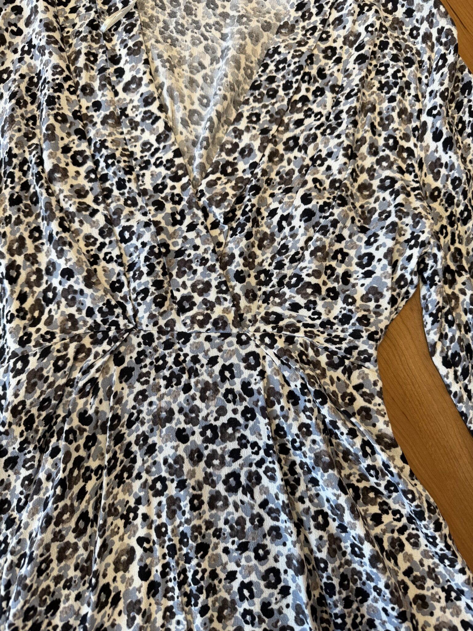 Image for Robe à motifs bleu, noir et blanc