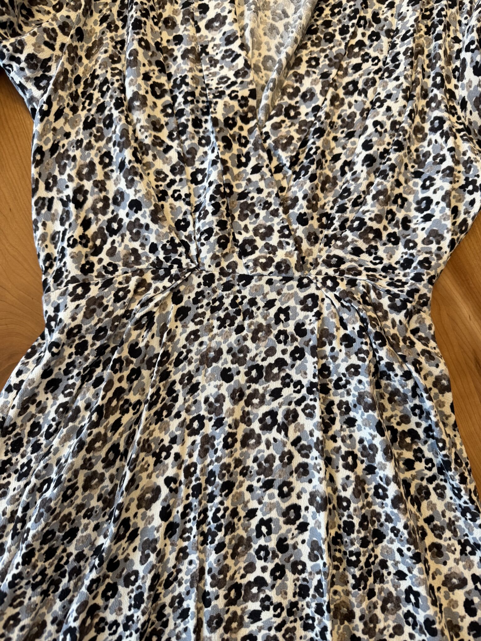 Image for Robe à motifs bleu, noir et blanc