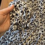 Thumbnail for Robe à motifs bleu, noir et blanc