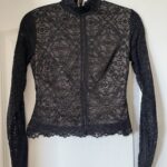 Featured thumbnail for Wilfred Aritzia black lace blouse