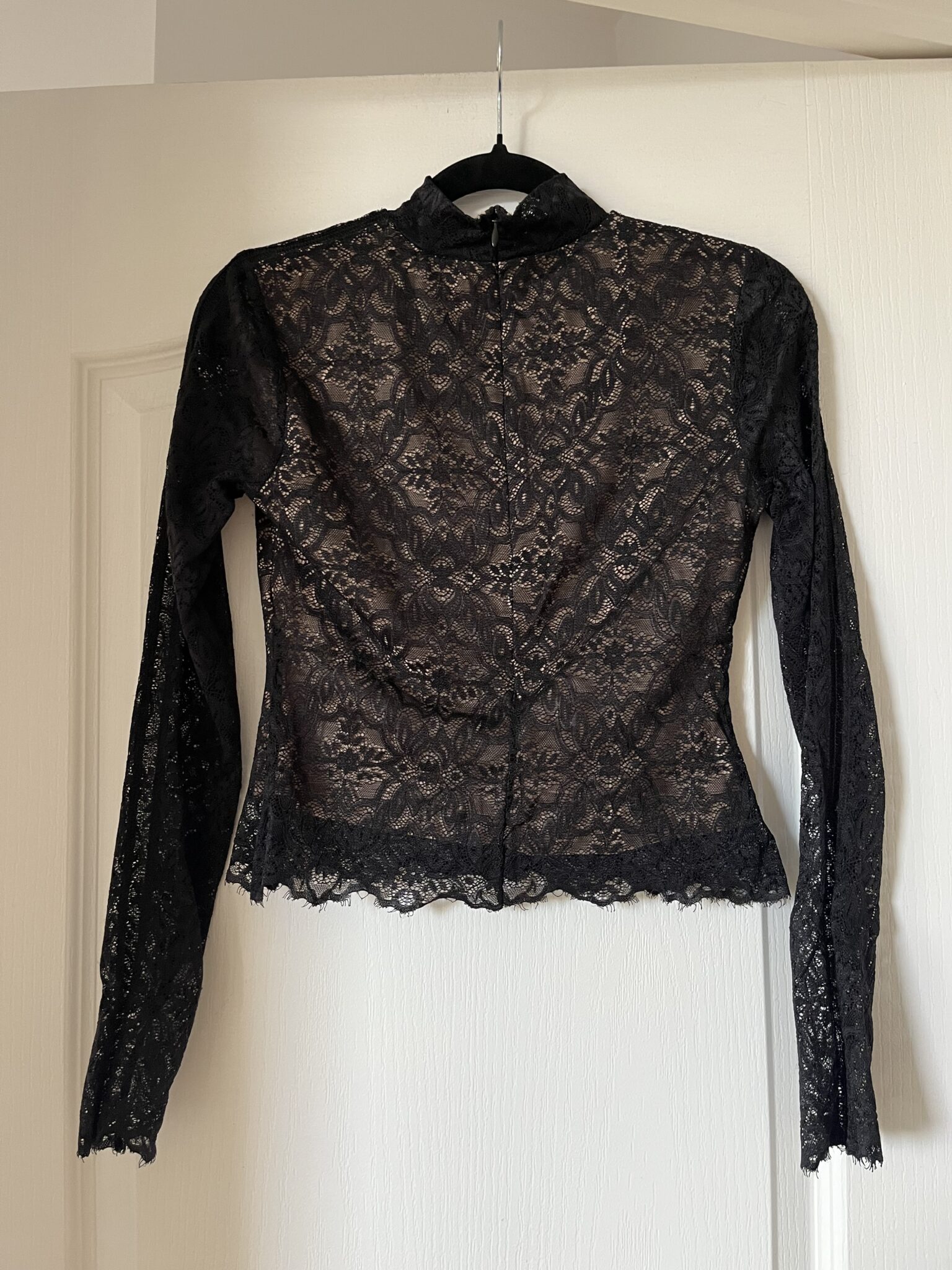 Image for Wilfred Aritzia black lace blouse