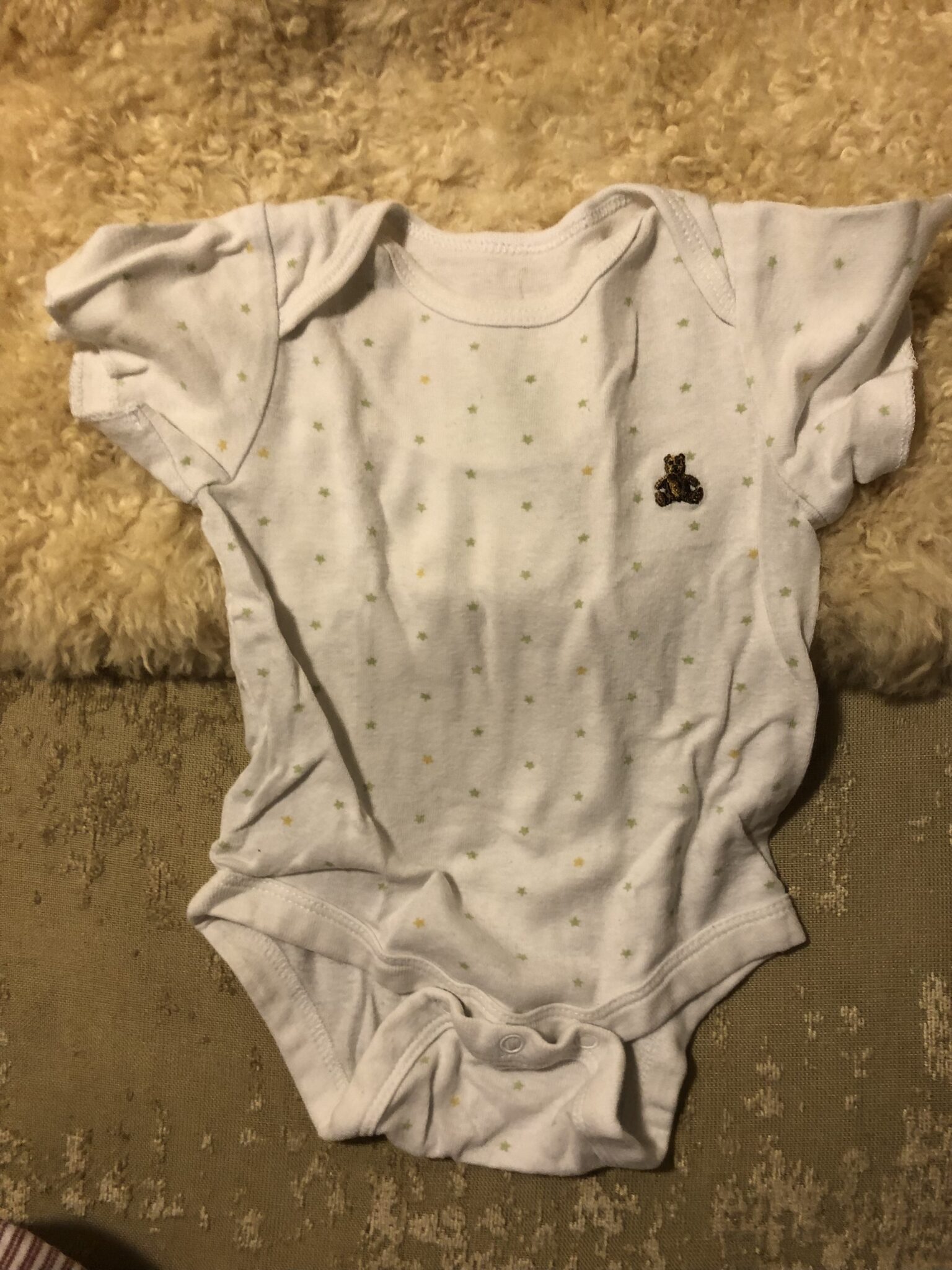 Featured image for Cache couche étoilé bébé naissant