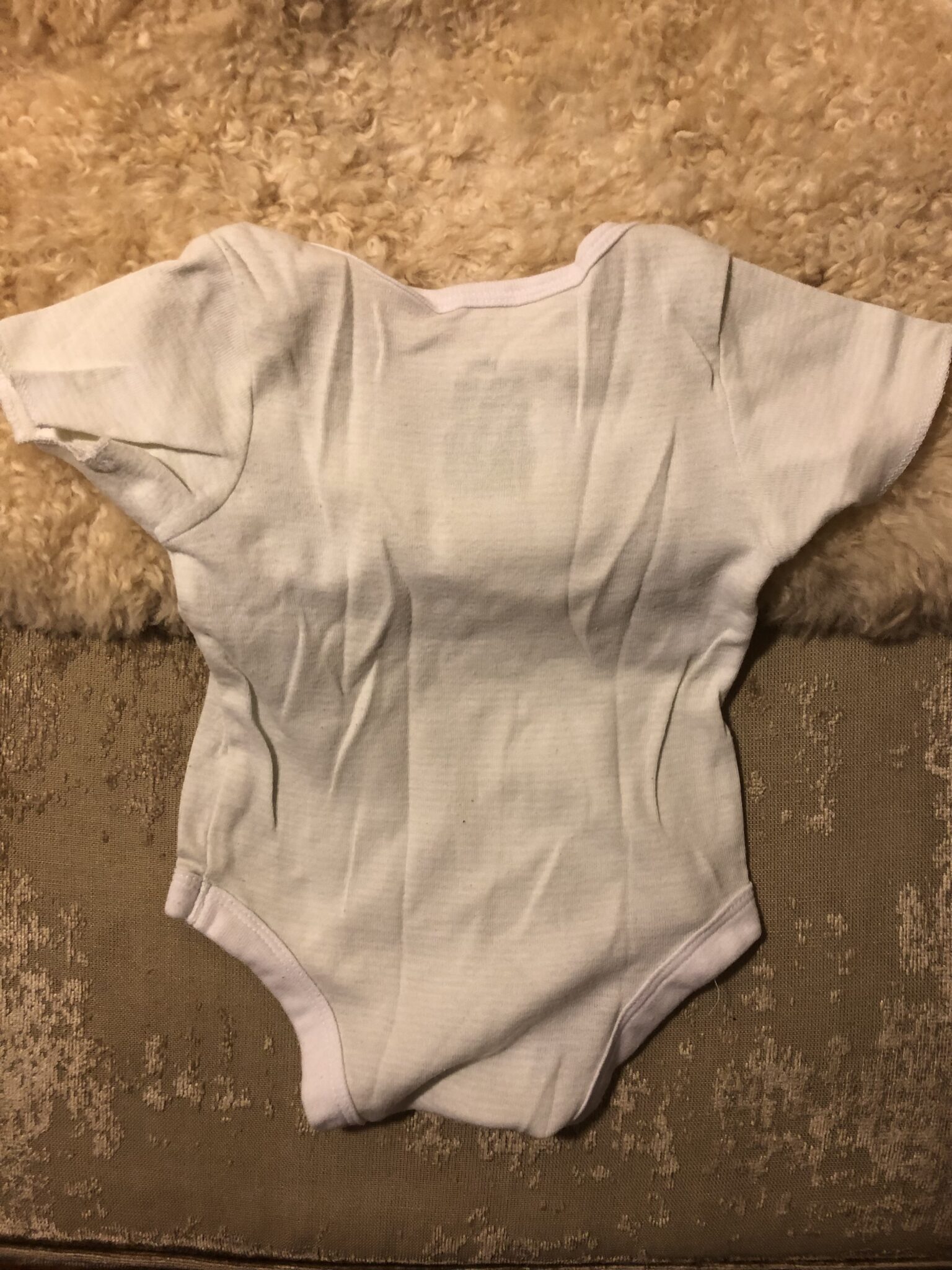 Image for Cache couche ligné bébé naissant