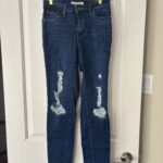 Featured thumbnail for Lévis skinny 26