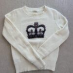 Featured thumbnail for Chandail en angora pour une Queen!