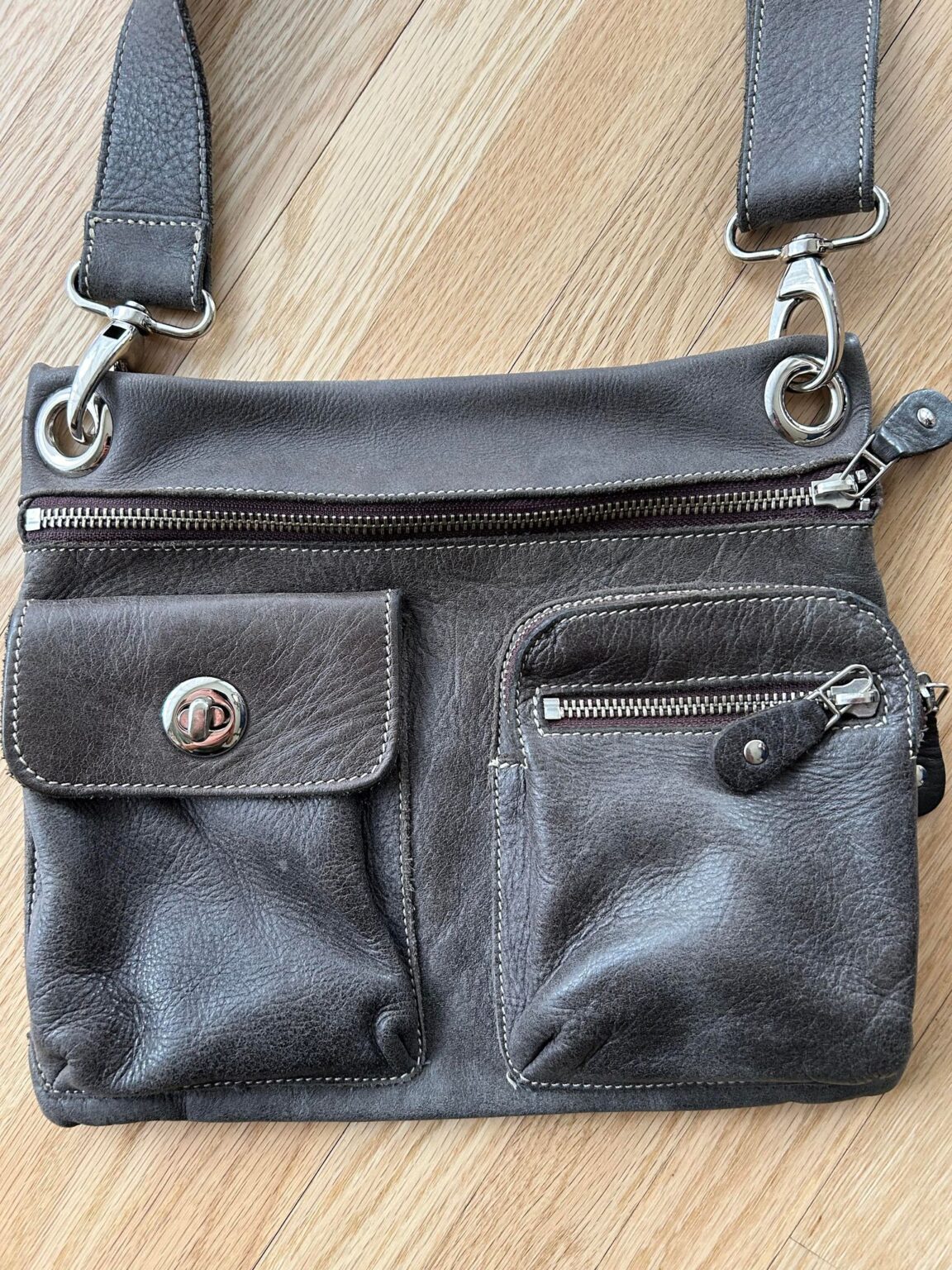 Featured image for Sac à main ROOTS