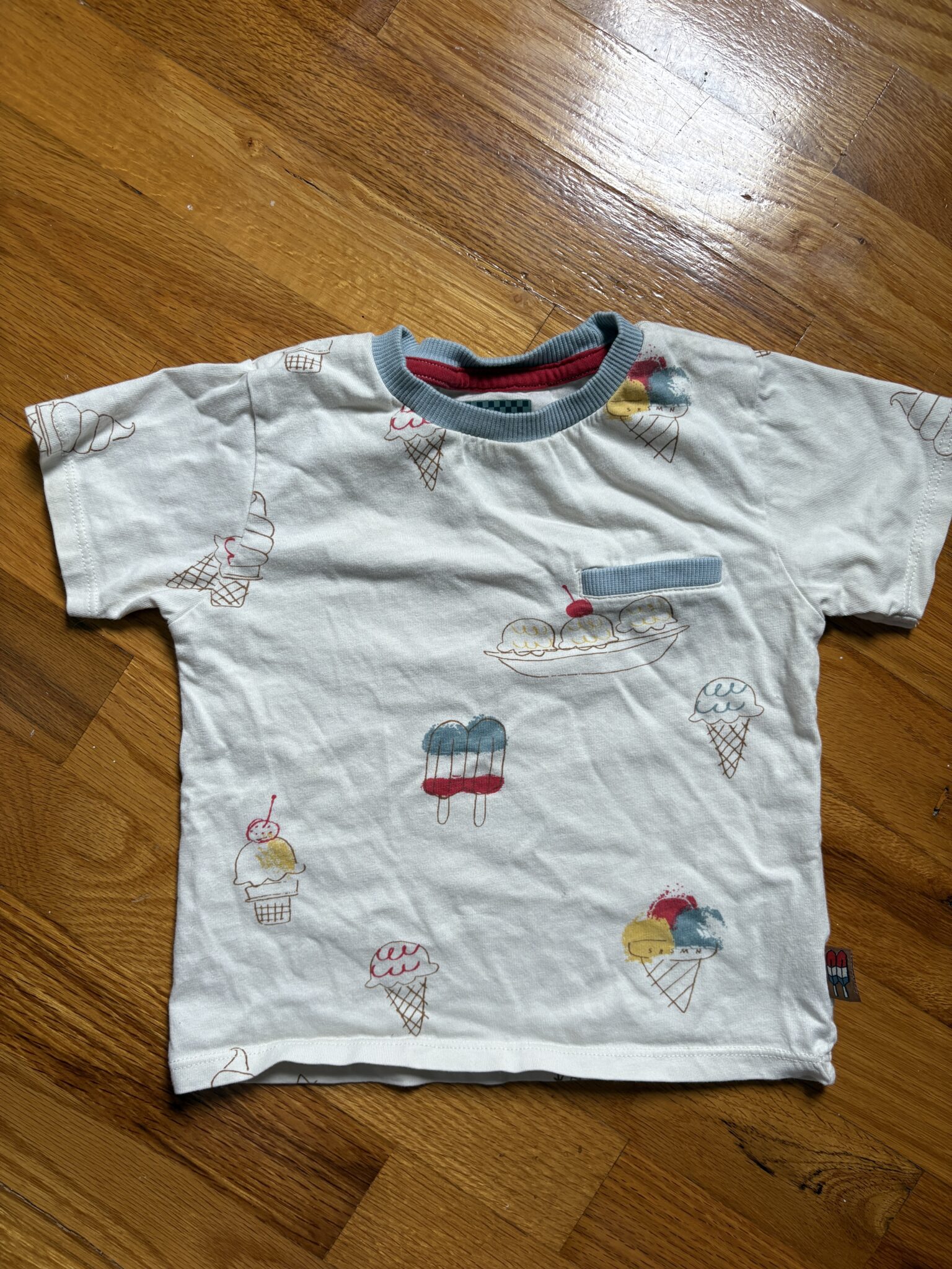Featured image for T-shirt souris mini collection crème glacée 2024
