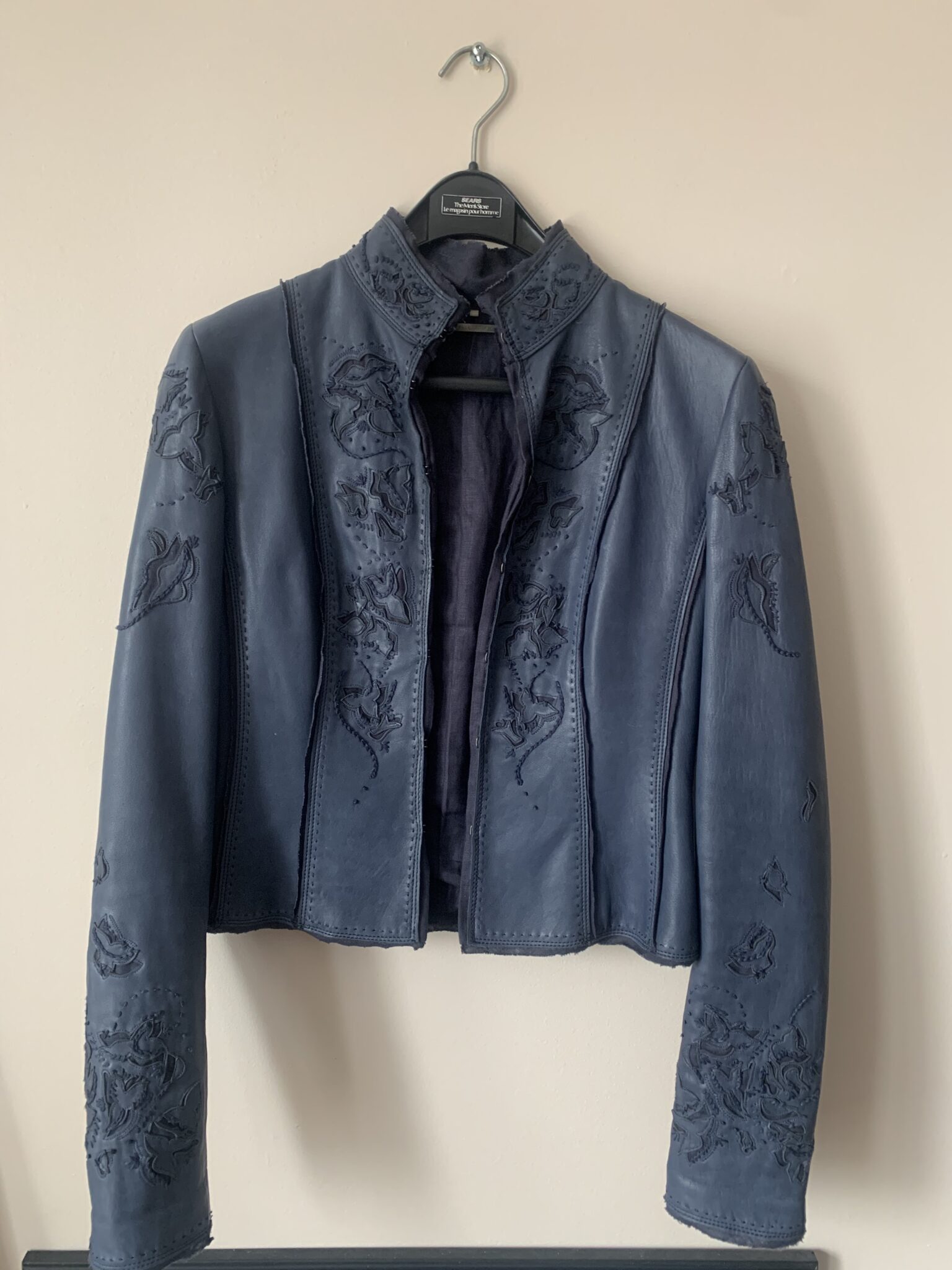 Featured image for Veste de cuir XS Élie Tahari