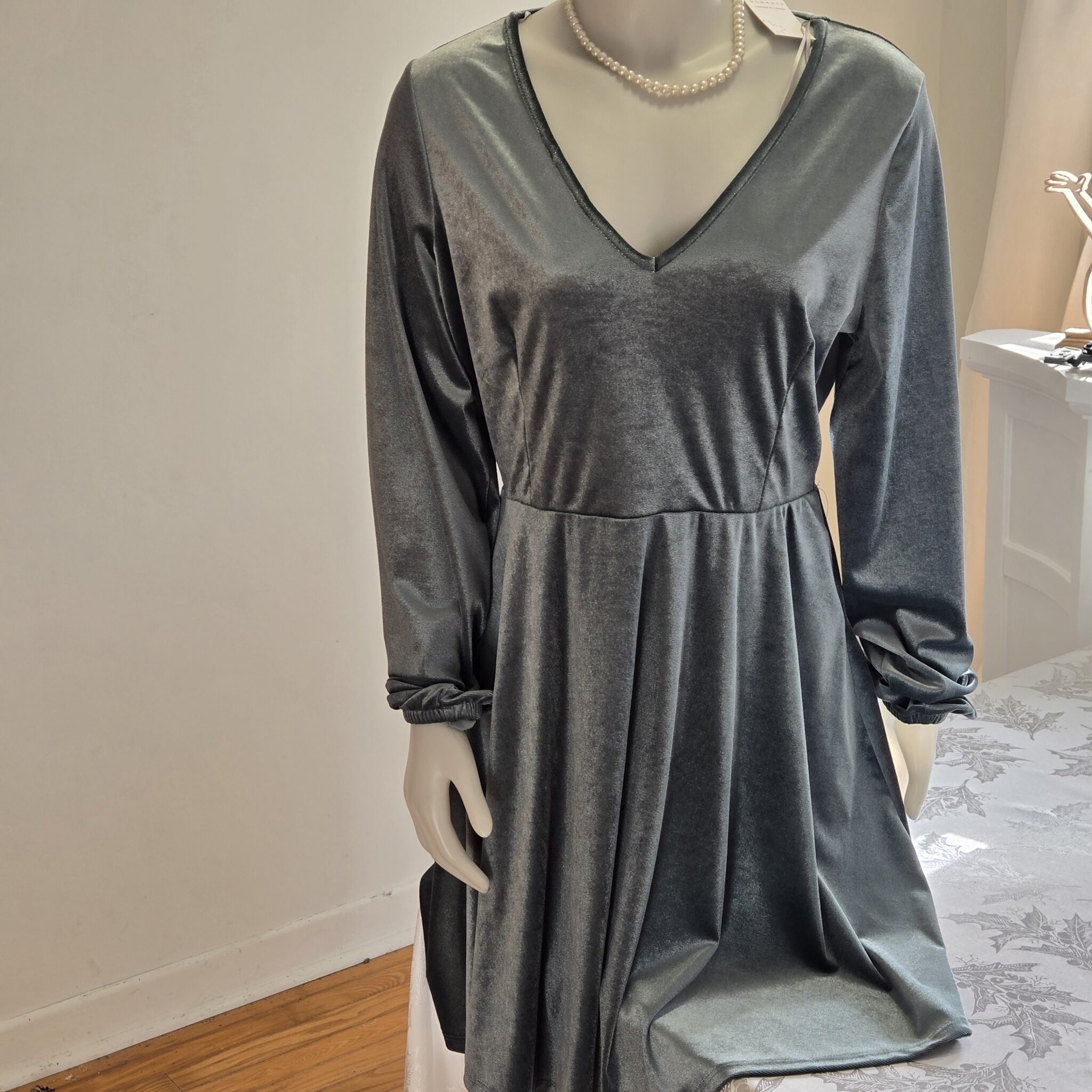 Featured image for Brand new dress. Free delivery