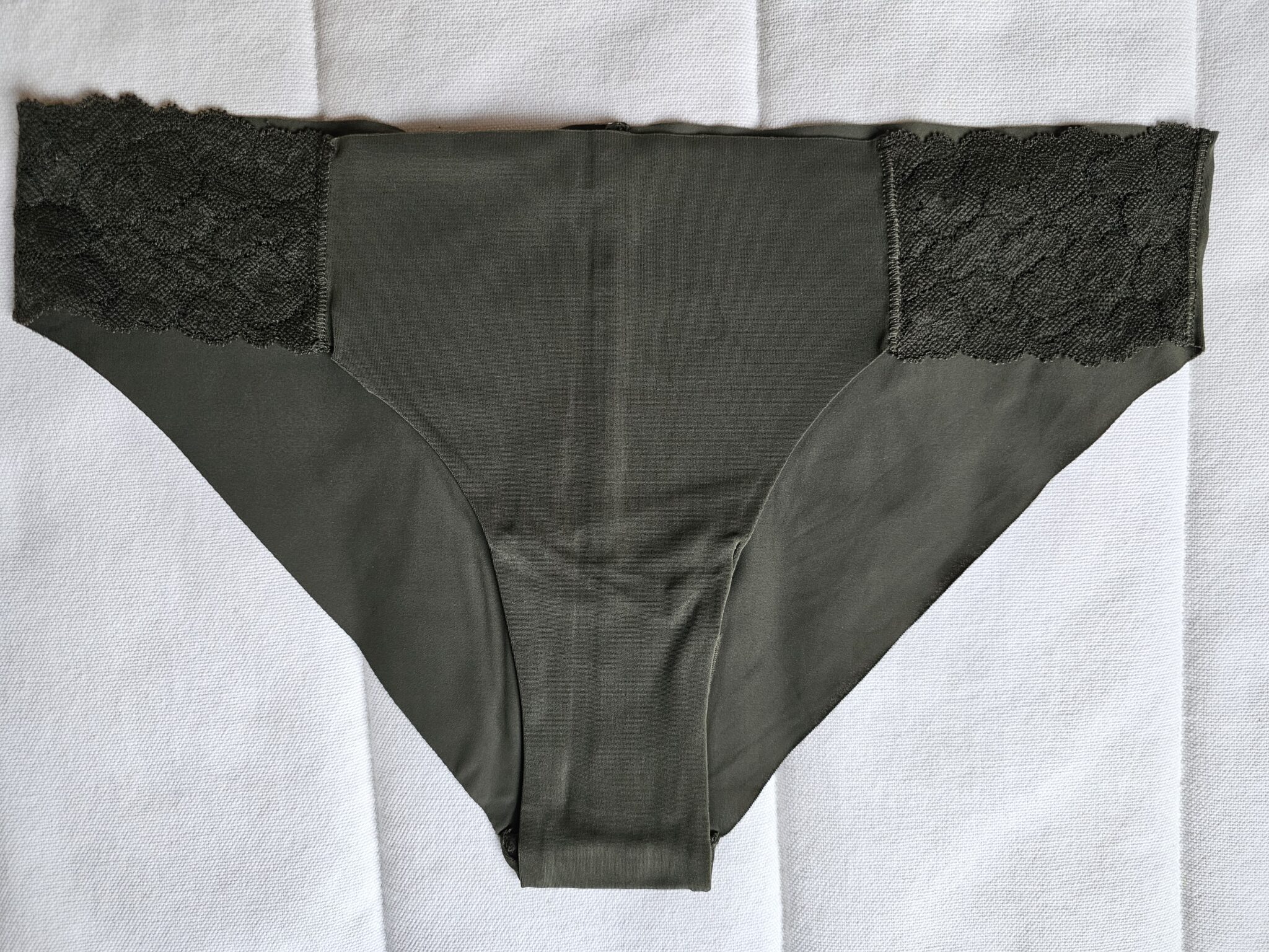 Featured image for Culotte cheeky avec dentelle. Marque Aerie.