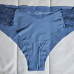 Featured thumbnail for culotte cheeky avec côté en dentelle.