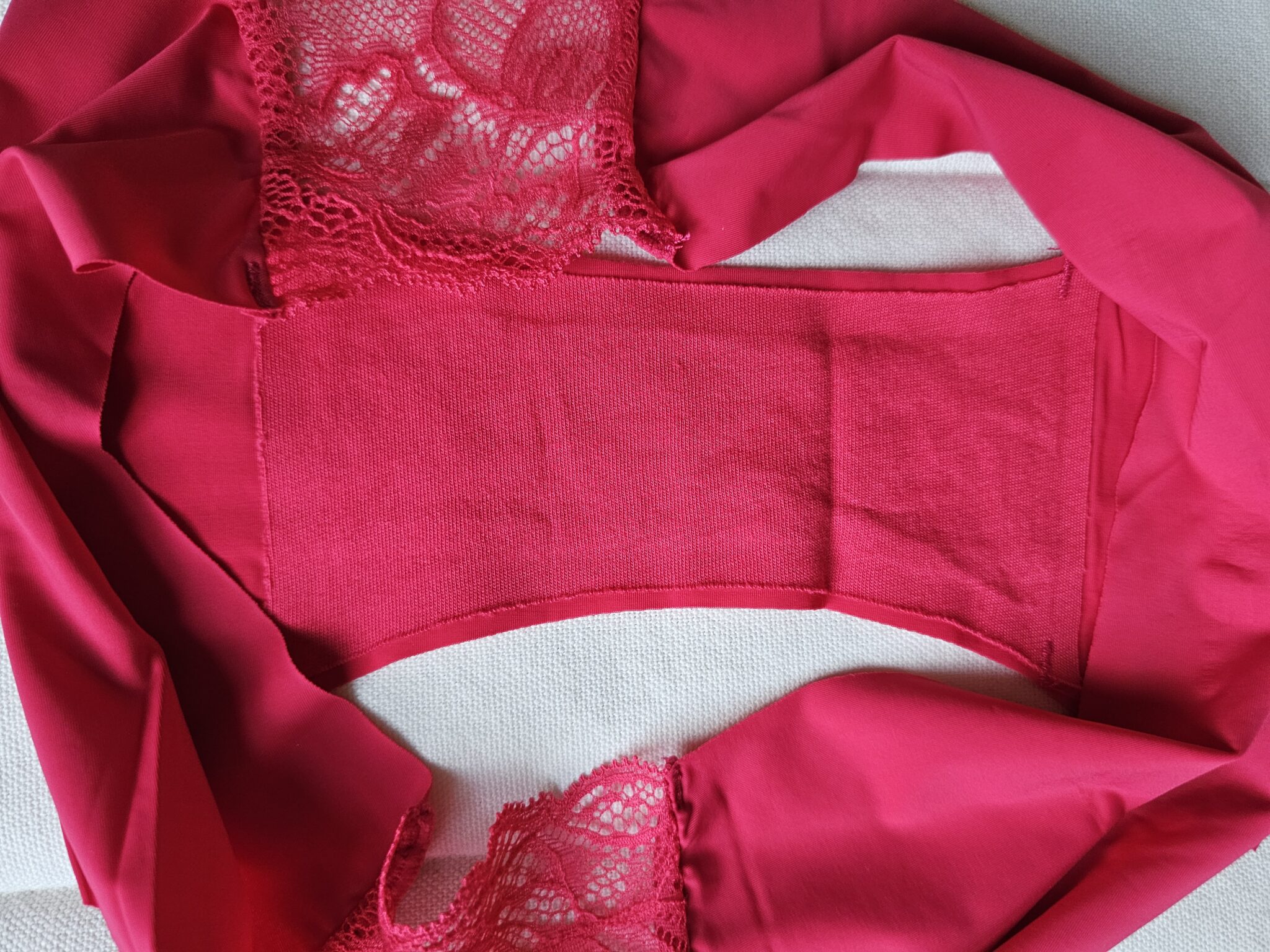 Image for culotte cheeky avec côté en dentelle.