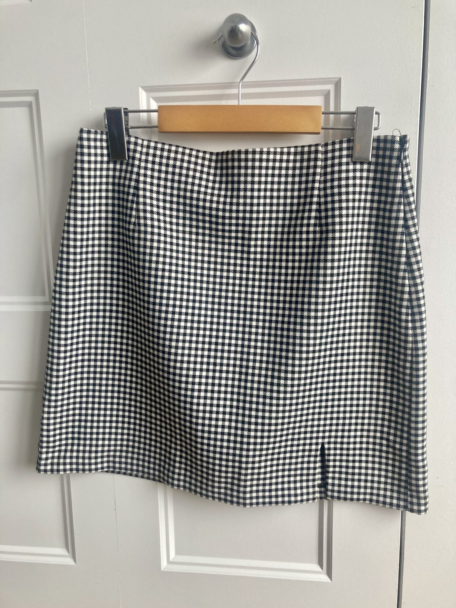 Featured image for Short black and white checked skirt