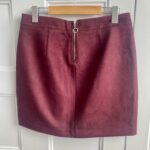 Thumbnail for Short skirt in burgundy velvet