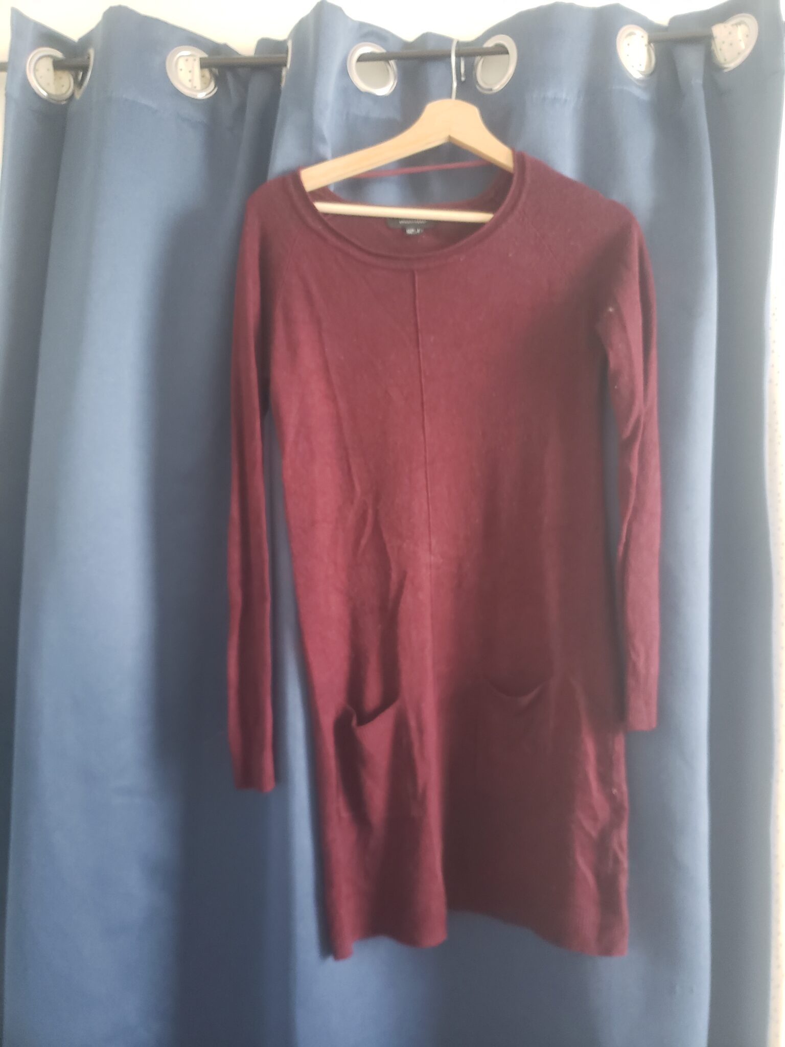 Featured image for Robe courte manche longue bordeaux