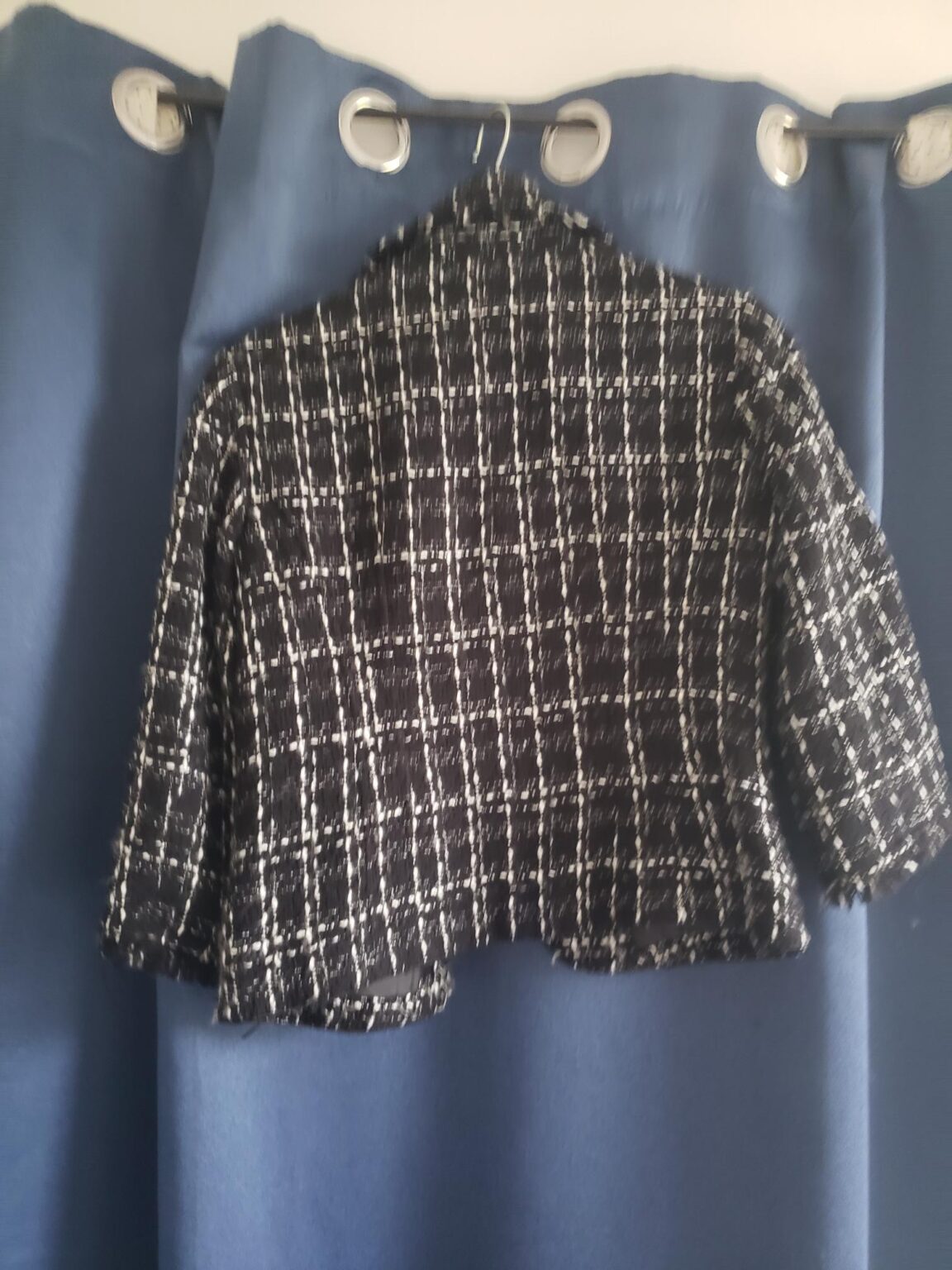 Image for veste noir et blanc. manche 3/4