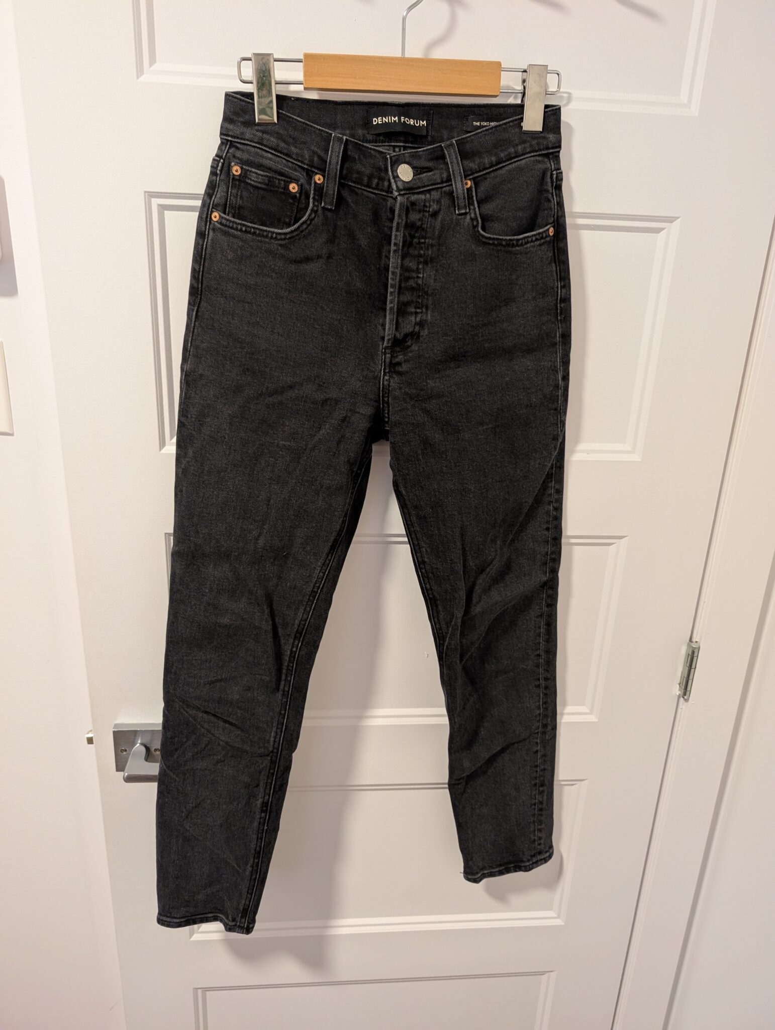 Image for Aritzia/Denim Forum Yoko High Rise Slim 28L sz 25