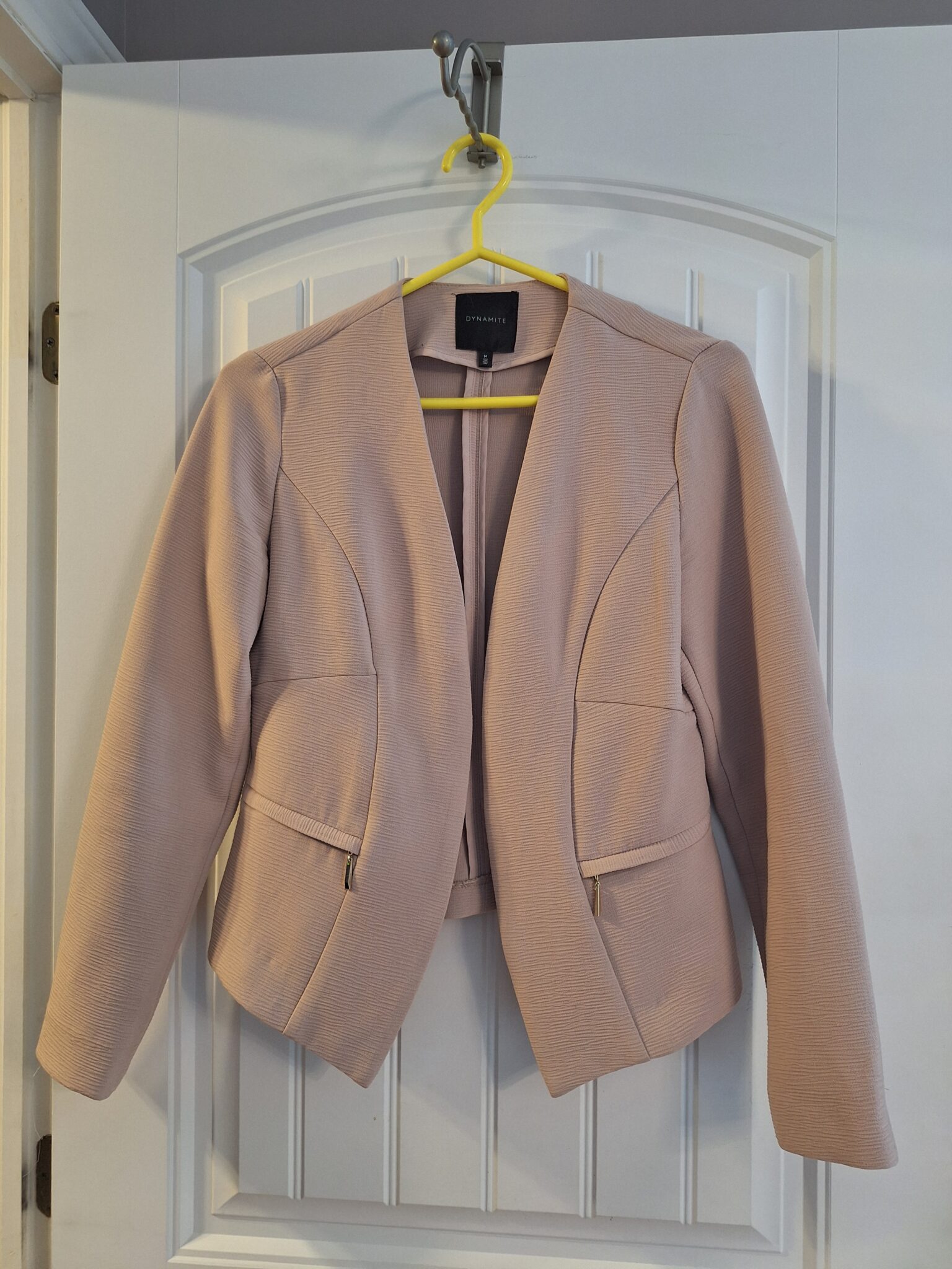 Featured image for Veston vieux rose