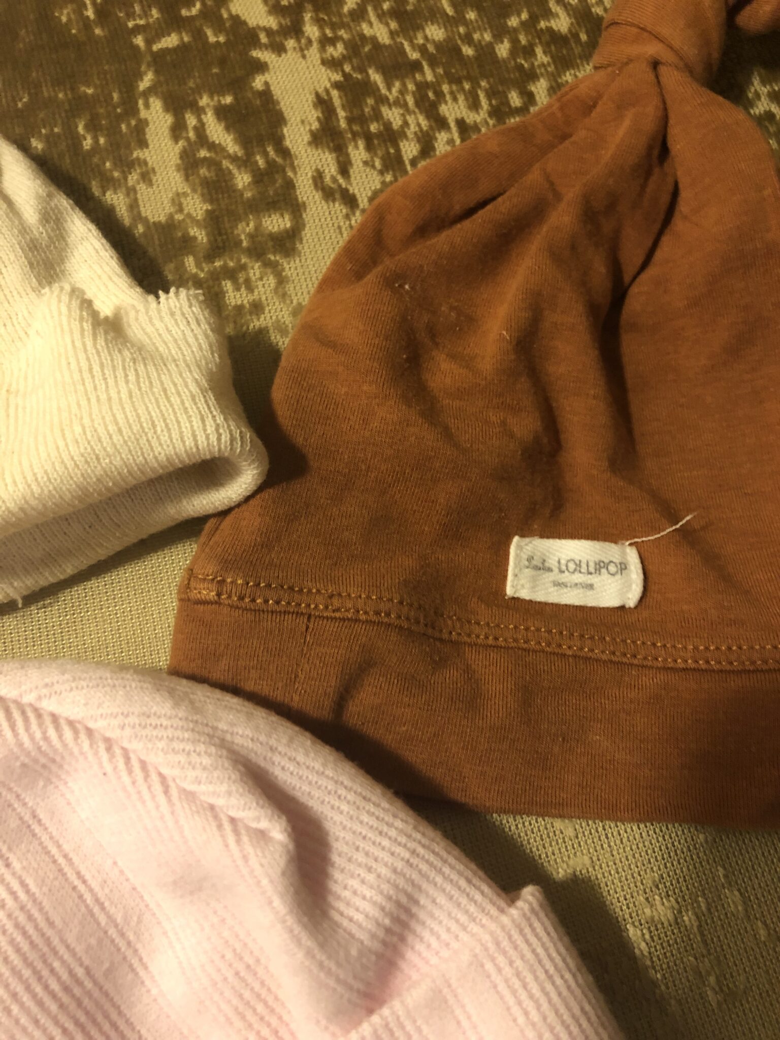 Image for Tuque brune poupon légère (coton fin et tencel)