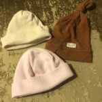 Thumbnail for Petite Tuque beige laine froide