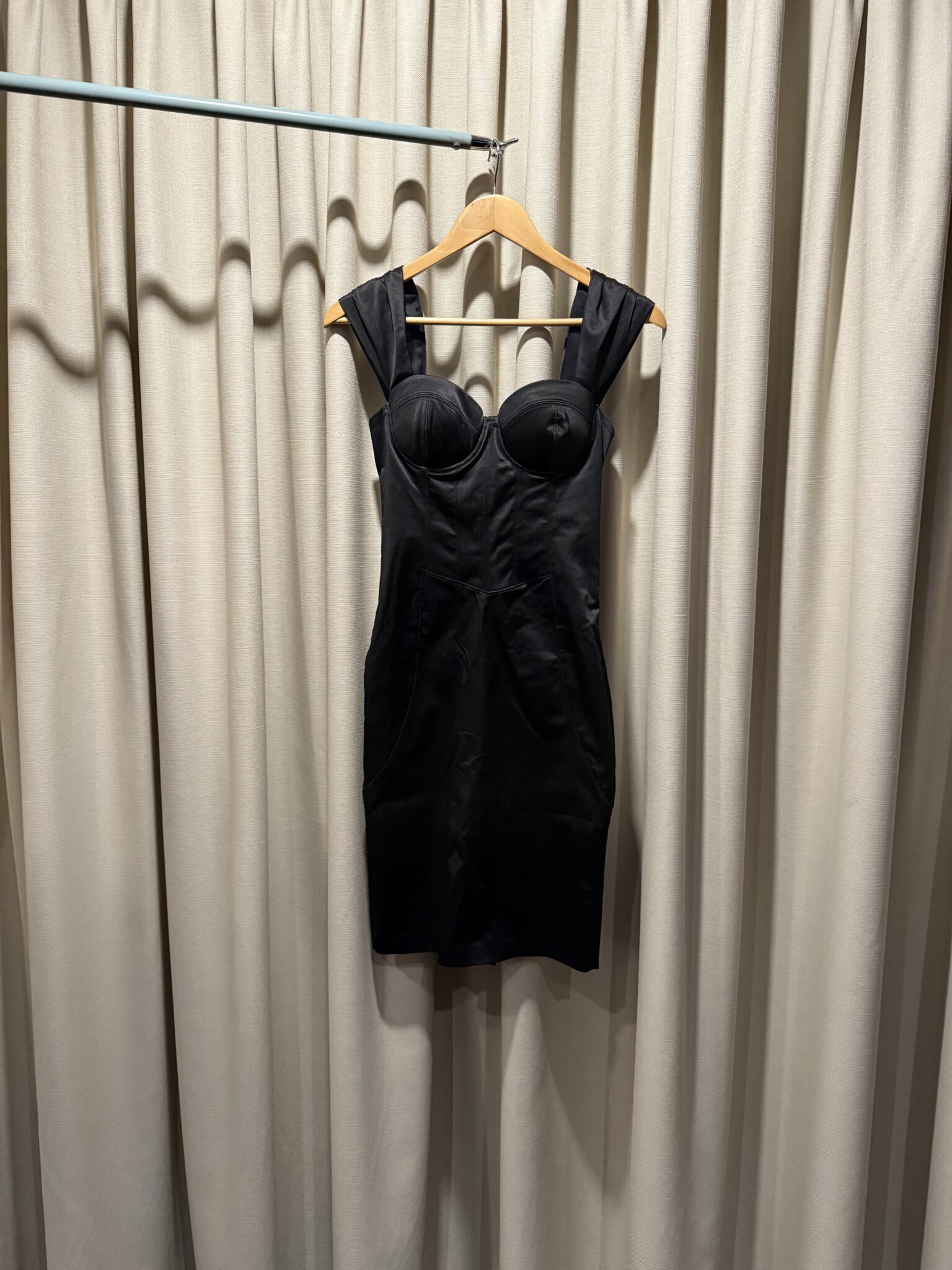 Featured image for Robe élégante très originale