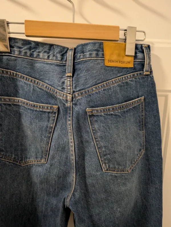 Image for Aritzia/Denim Forum Joni High Rise Loose 29L Sz 24
