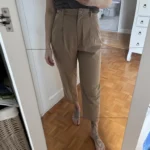 Featured thumbnail for Pantalons à plis