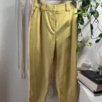Featured thumbnail for Pantalons à plis jaunes
