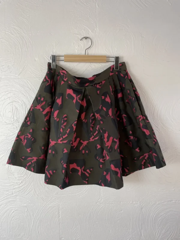 Featured image for Banana Republic animal print flared skirt with pleats