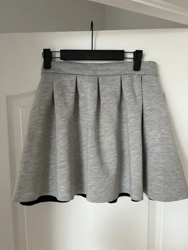 Image for Sisley skirt size 6 grey