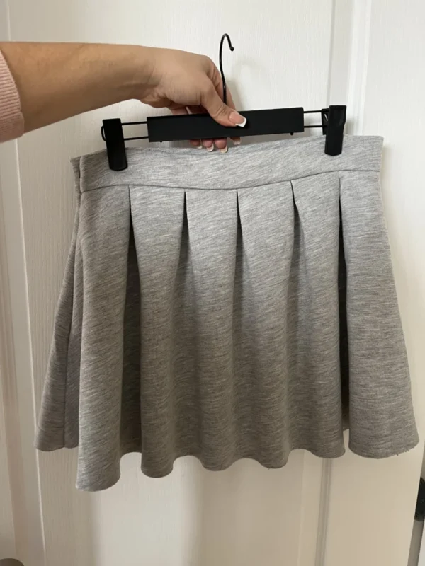Image for Sisley skirt size 6 grey