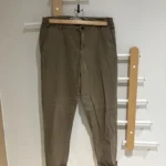Featured thumbnail for Pantalon Chino Zara Khaki