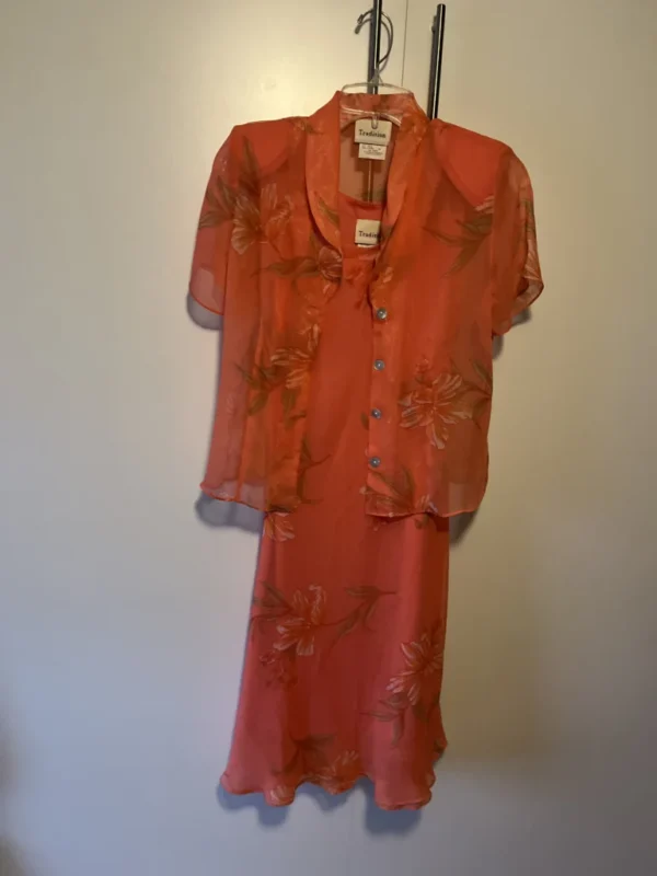 Featured image for Robe de soirée - Tradition